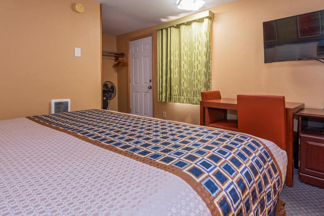 Far West Motel Форкс Екстер'єр фото